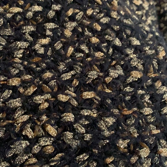 Black & Gold Cropped Short Sleeve Sweater - Picture 2 of 6